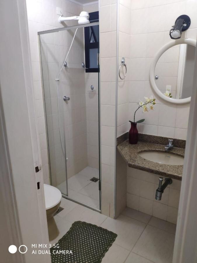 Apartamento Amplo A Menos De 400 Metros Da Praia Localizado Proximo A Praca Da Brunella, Area Nobre Do Guaruja. Exteriör bild