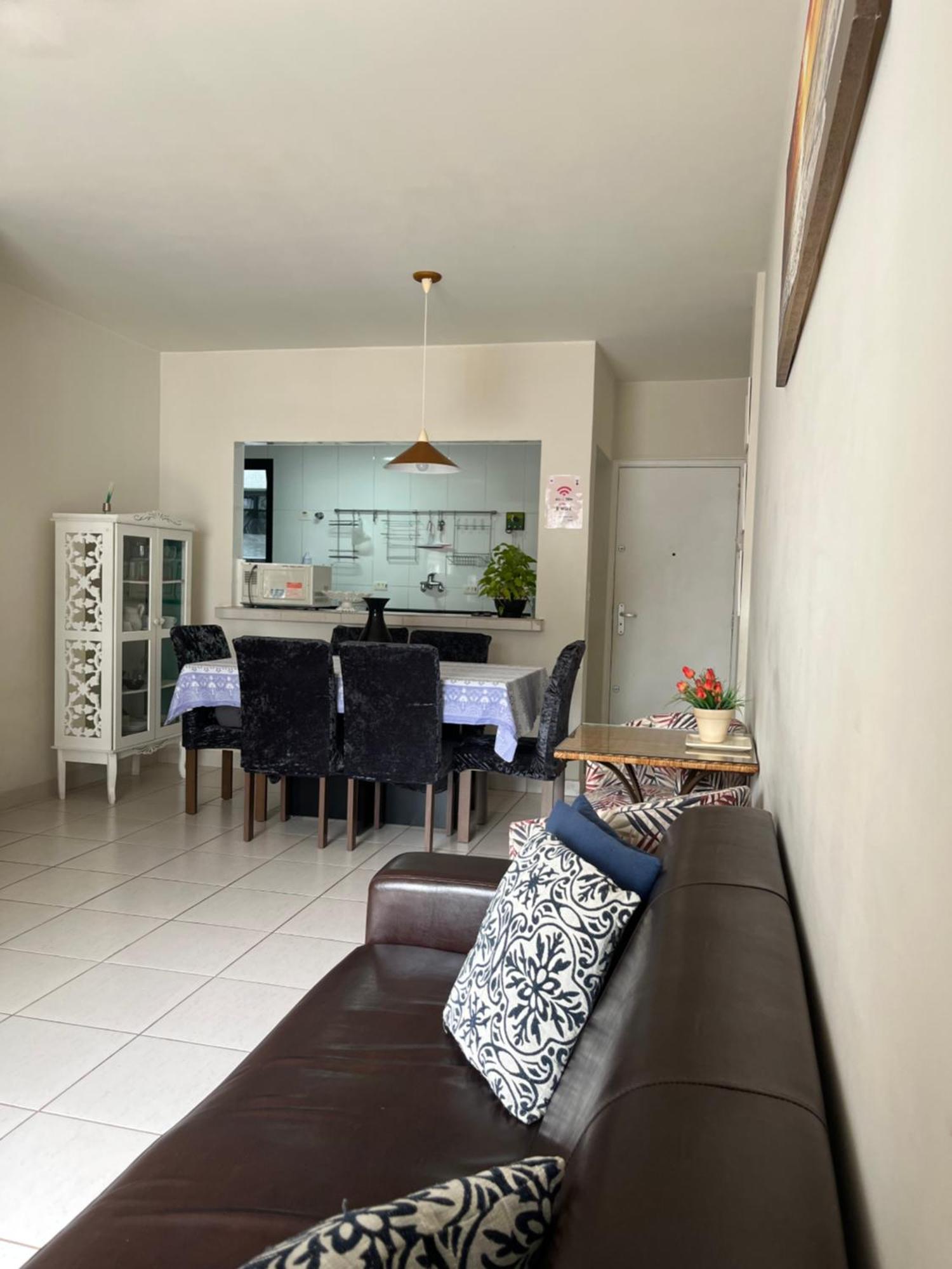 Apartamento Amplo A Menos De 400 Metros Da Praia Localizado Proximo A Praca Da Brunella, Area Nobre Do Guaruja. Exteriör bild